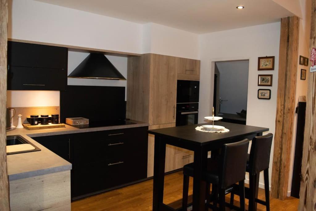 Ferienwohnung La Tour Du Bois Fleuri Colmar Exterior foto